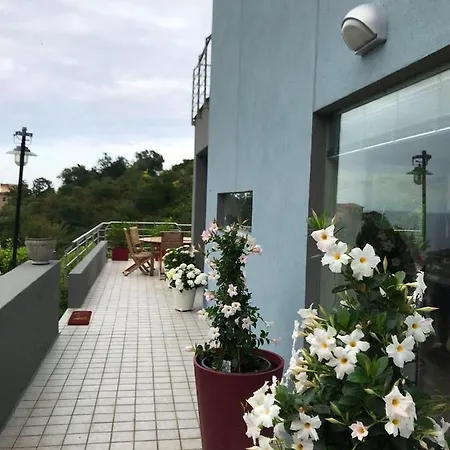 Vila 4 Bedrooms Villa At Noli 400 M Away From The Beach With Sea View Enclosed Garden And Wifi Noli